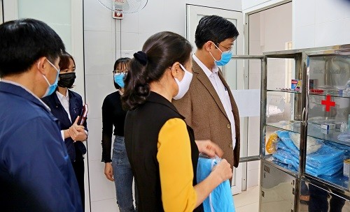 Ban KT-XH HĐND thị xã Sơn Tây: Khảo sát công tác phòng, chống dịch Covid-19 tại 4 xã, phường